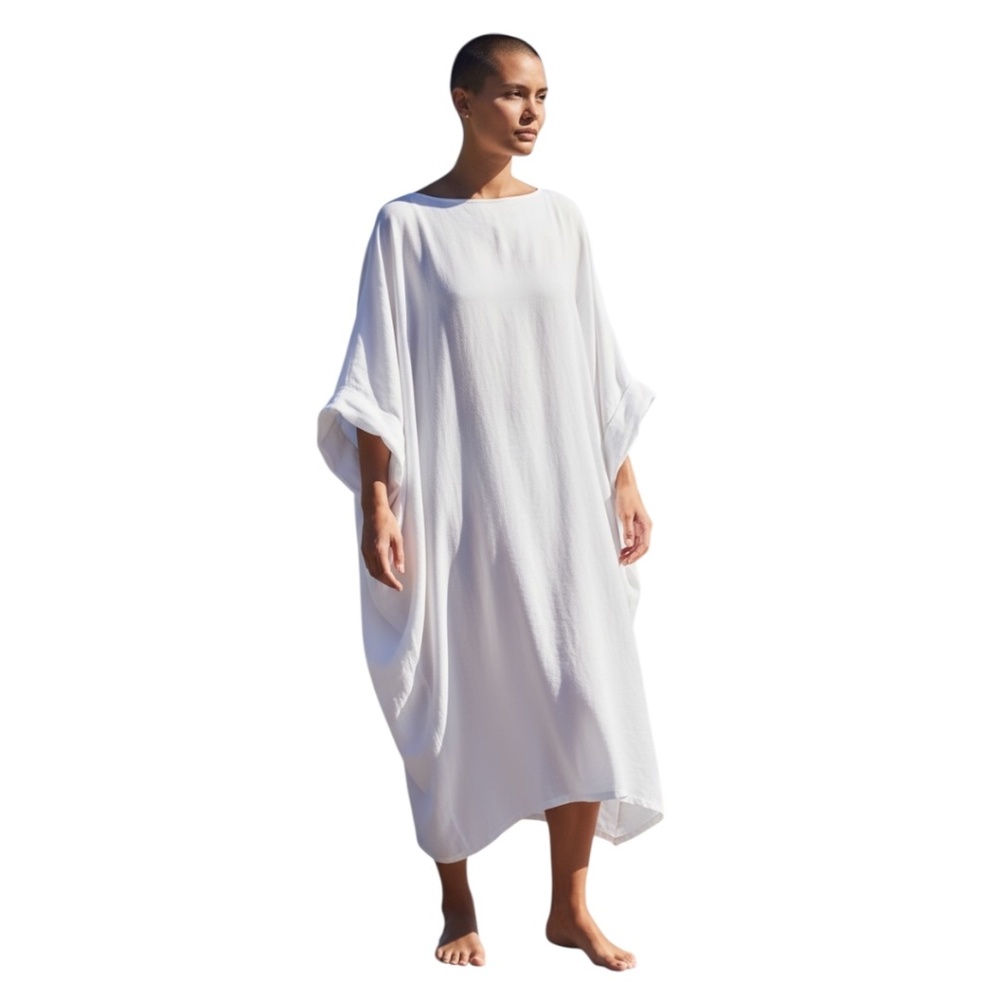 NWOT Oversized Women White Kaftan, Size XL